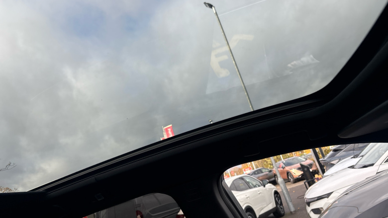 Nissan Qashqai 1.3 DiG-T MH Tekna 5dr Petrol Hatchback